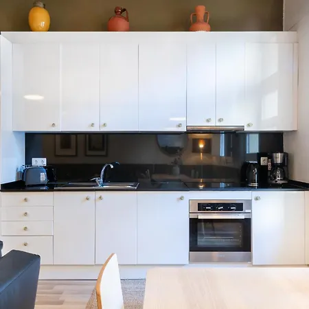 Oasis With A Sunny Terrace In The Heart Of Gracia *
