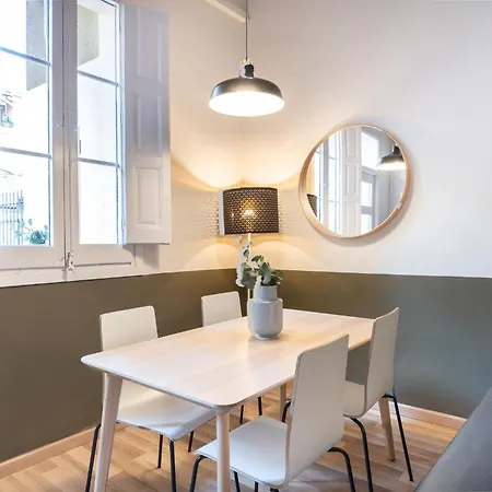 アパート Oasis With A Sunny Terrace In The Heart Of Gracia バルセロナ