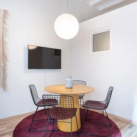 Oasis With A Terrace In The Heart Of Gracia, Barcelone