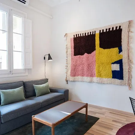 Oasis With A Terrace In The Heart Of Gracia, Barcelone