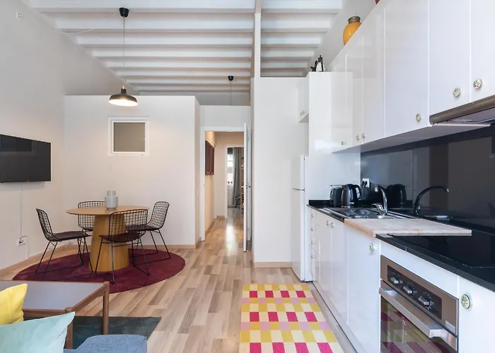 דירה Oasis With A Terrace In The Heart Of Gracia, *