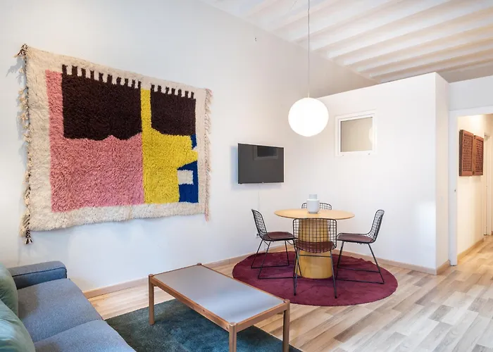 Oasis With A Terrace In The Heart Of Gracia, * ברצלונה